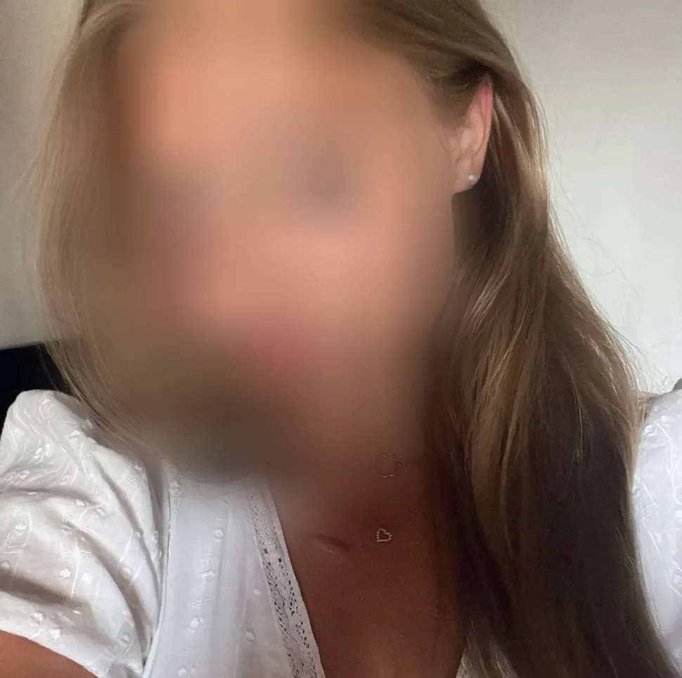 Chiara, 19