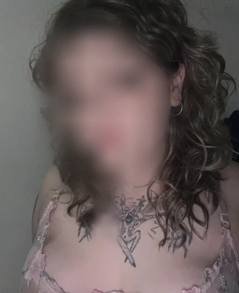 Christina, 20