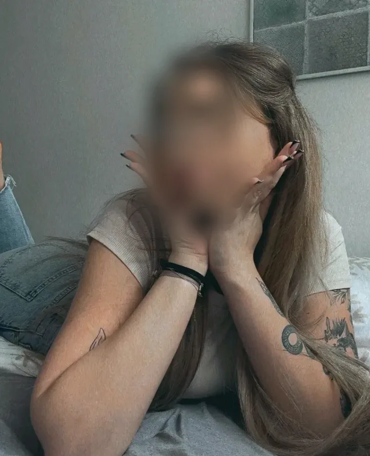 Elisa, 21